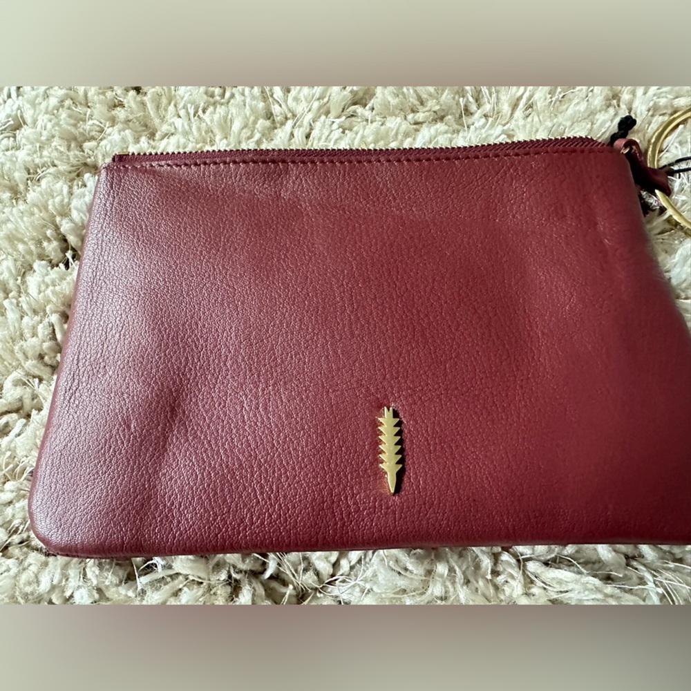 NWT Thacker New York genuine leather gia pouch, Wristlet - Burgandy